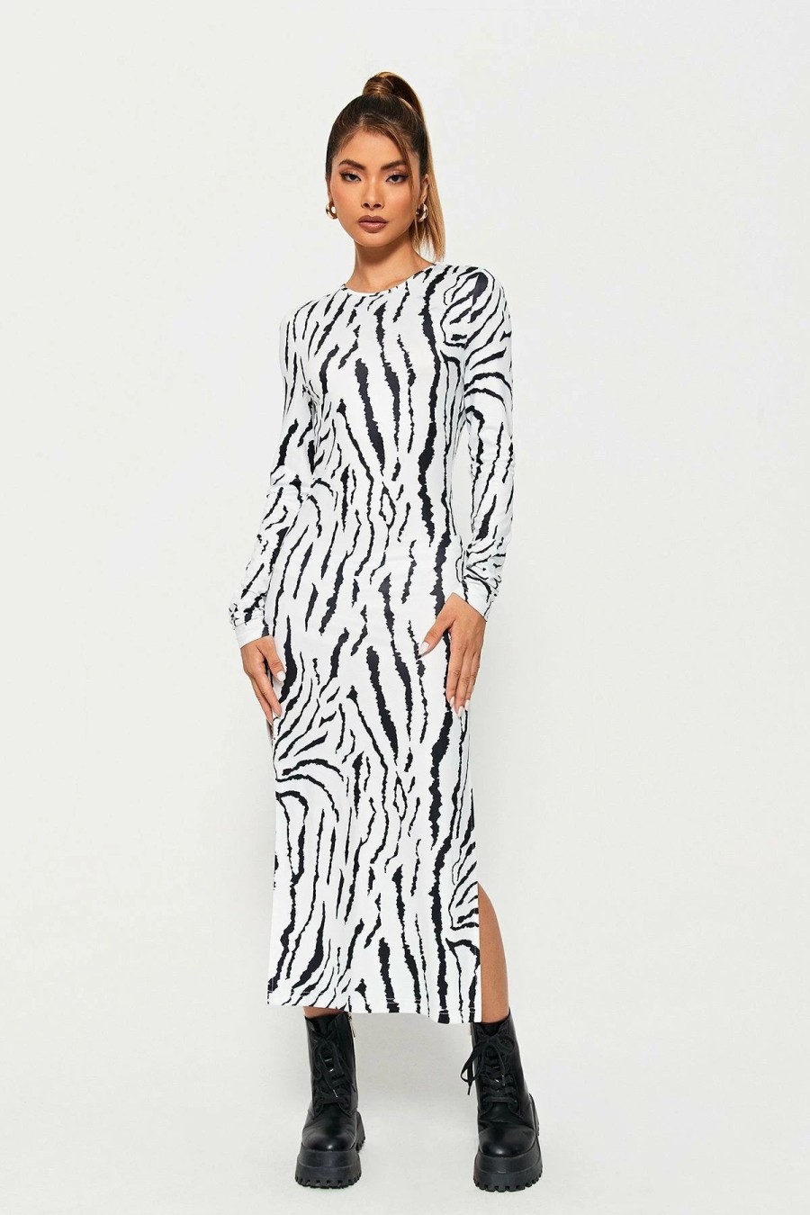 New * Solado Zebra Print Split Hem Long Sleeve Maxi Dress White