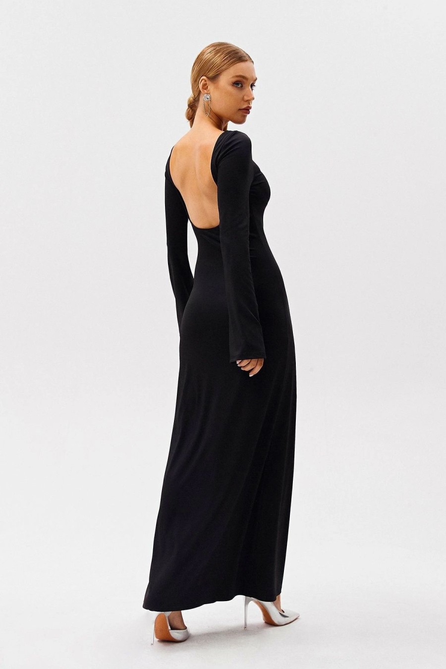 New * Solado Open Back Flared Sleeve Cinched Waist Maxi Dress Black