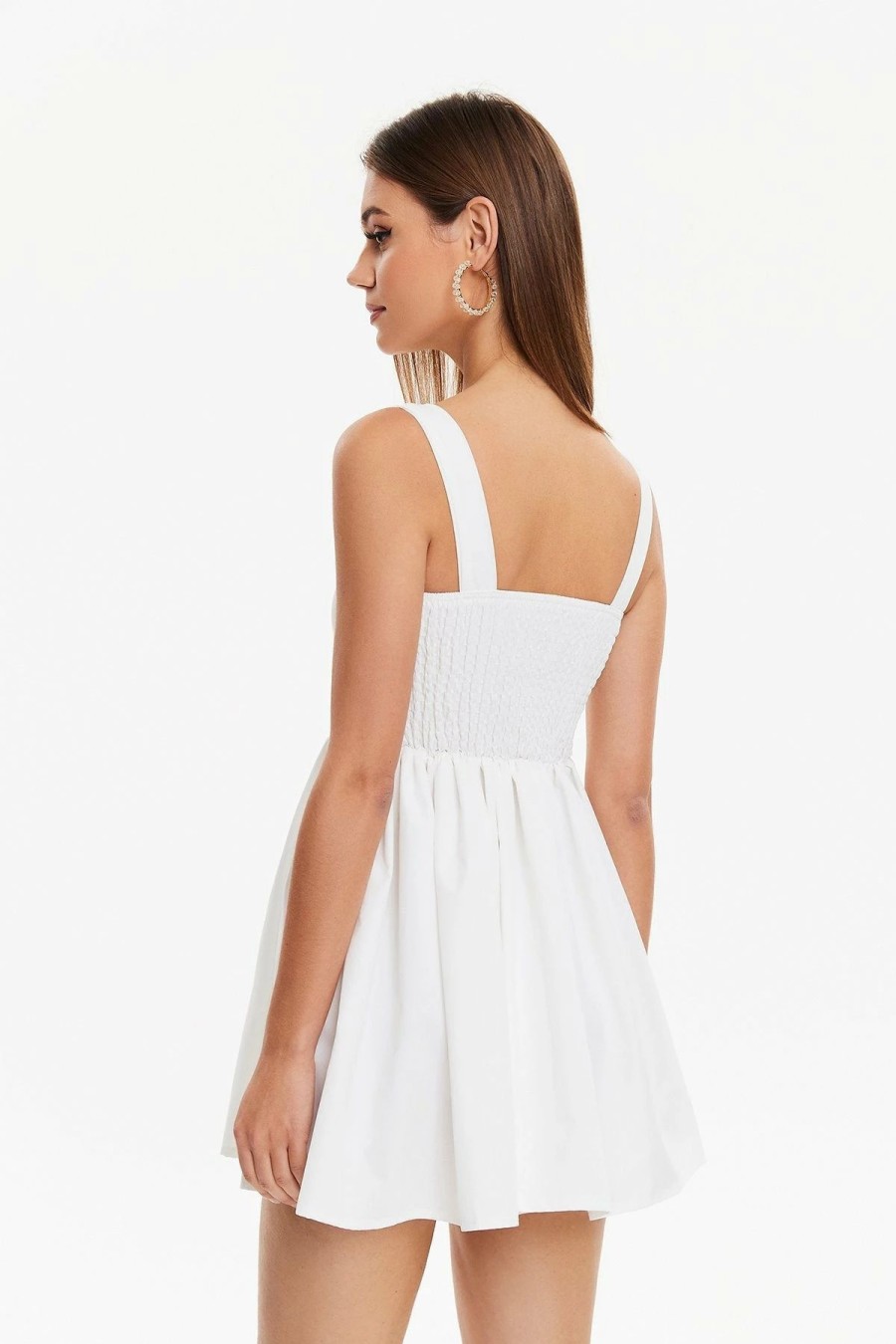 Clearance * Solado Solid Pleat Detail Backless Mini Dress White