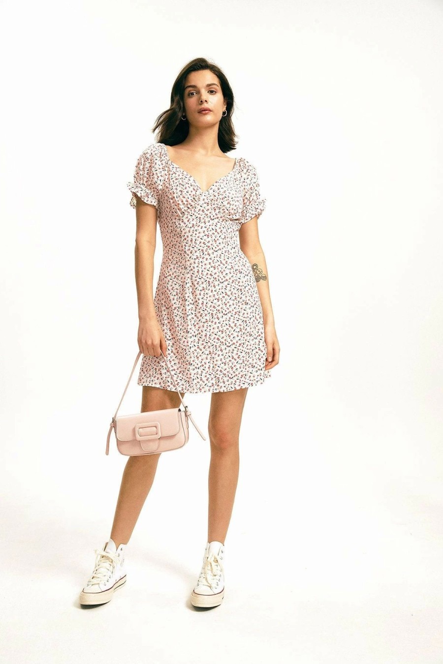 Clearance * Solado Puff Sleeve Floral Print V Neck Mini Dress White