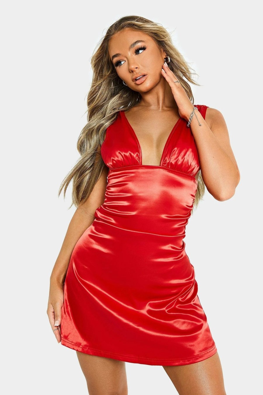 Online * Solado Satin Plunging Neck Sleeveless A-Line Mini Dress Red